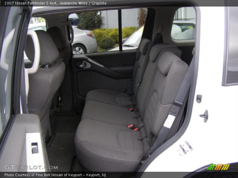 Avalanche White / Graphite 2007 Nissan Pathfinder S 4x4