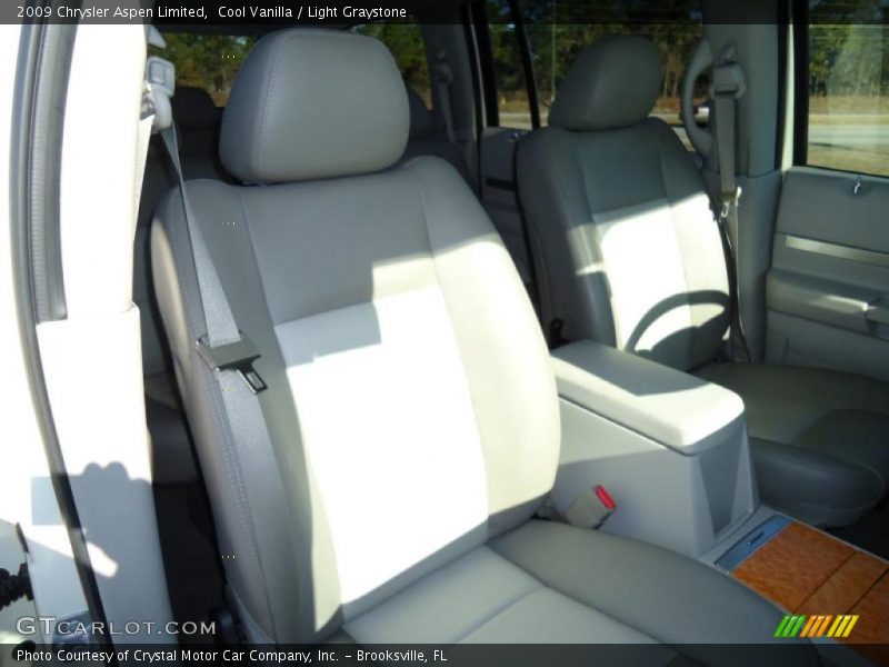 Cool Vanilla / Light Graystone 2009 Chrysler Aspen Limited
