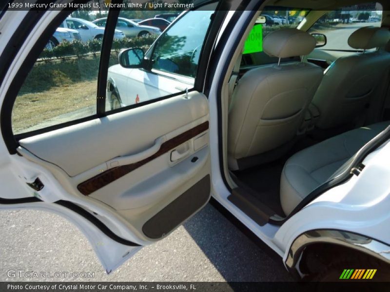 Vibrant White / Light Parchment 1999 Mercury Grand Marquis LS