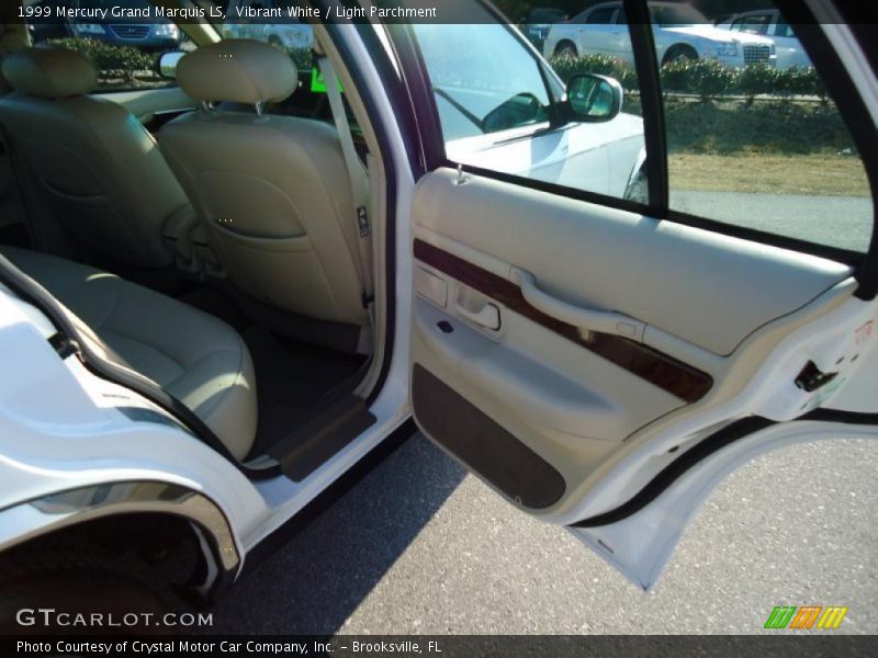 Vibrant White / Light Parchment 1999 Mercury Grand Marquis LS