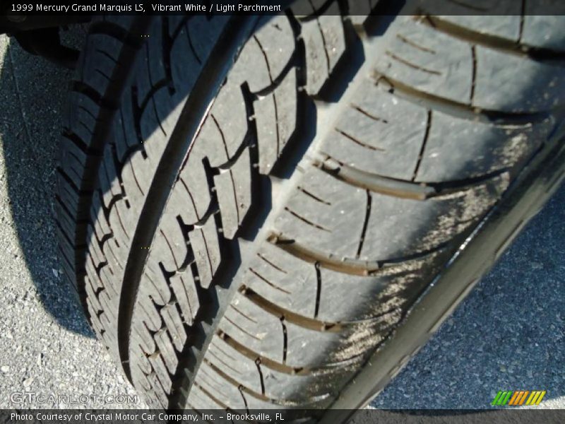 Vibrant White / Light Parchment 1999 Mercury Grand Marquis LS