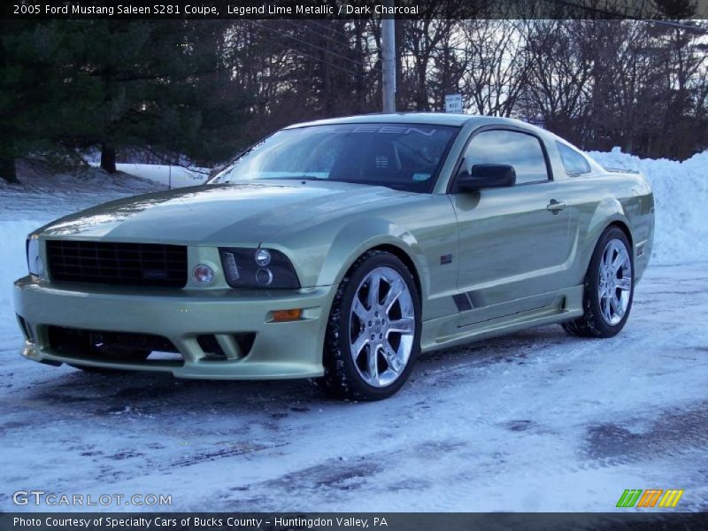 Front 3/4 View of 2005 Mustang Saleen S281 Coupe