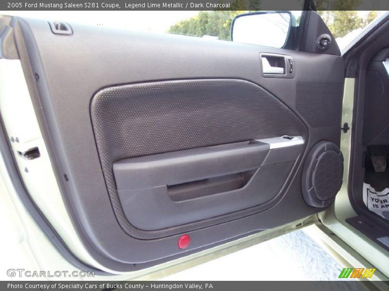Door Panel of 2005 Mustang Saleen S281 Coupe