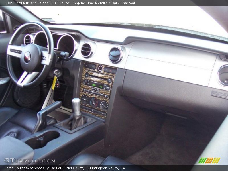 Dashboard of 2005 Mustang Saleen S281 Coupe