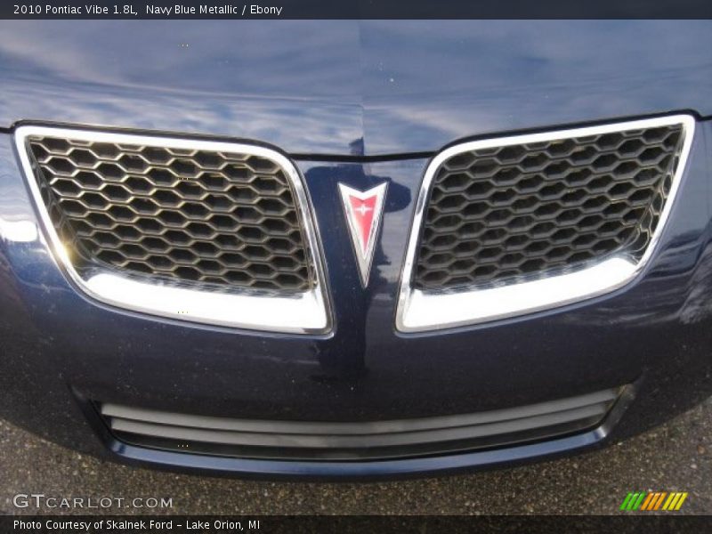 Navy Blue Metallic / Ebony 2010 Pontiac Vibe 1.8L