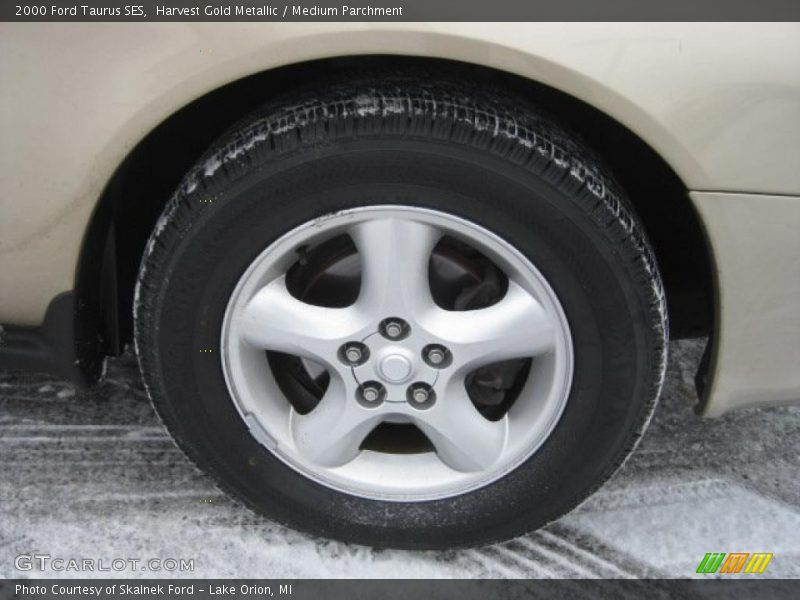 Harvest Gold Metallic / Medium Parchment 2000 Ford Taurus SES