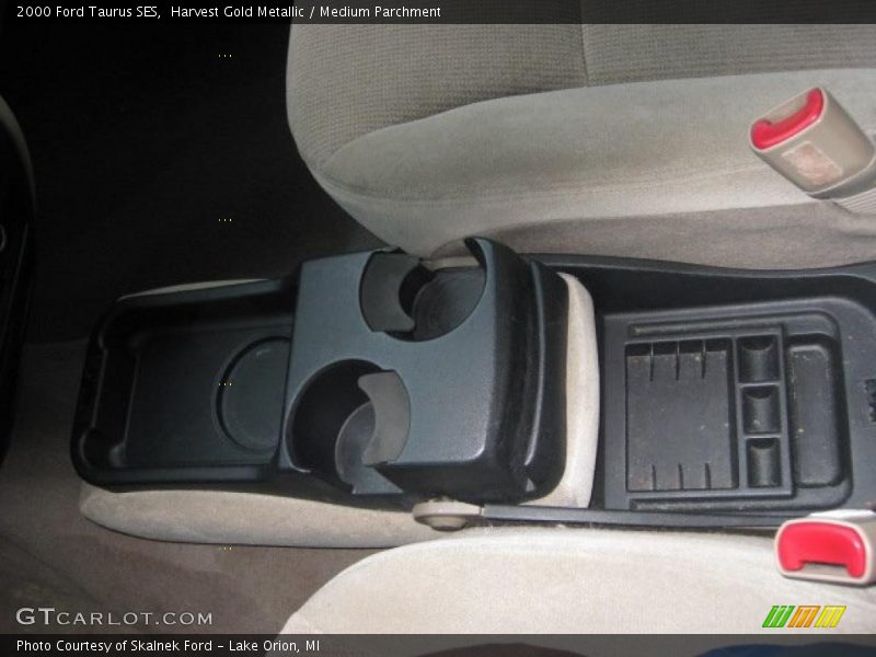 Harvest Gold Metallic / Medium Parchment 2000 Ford Taurus SES