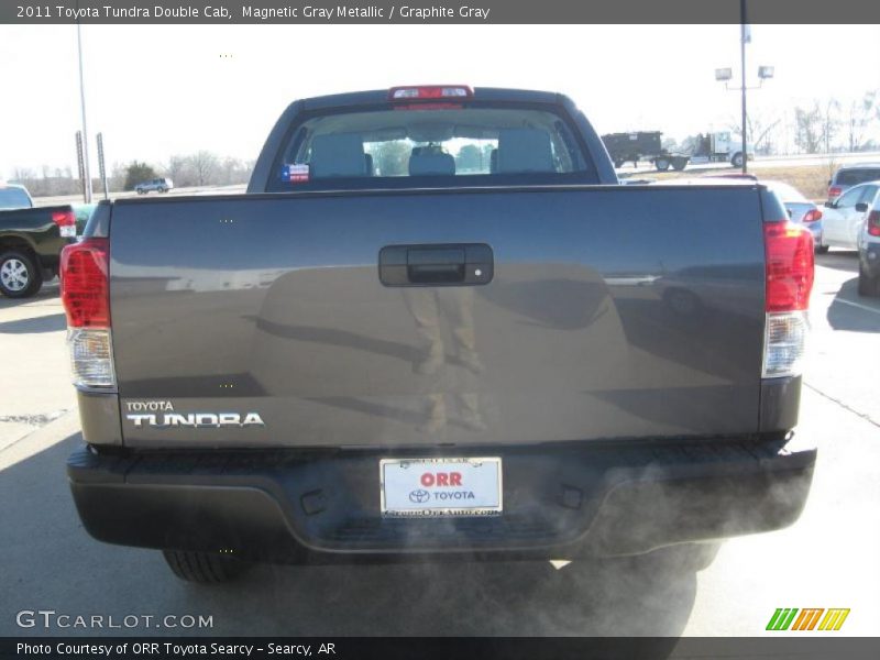 Magnetic Gray Metallic / Graphite Gray 2011 Toyota Tundra Double Cab