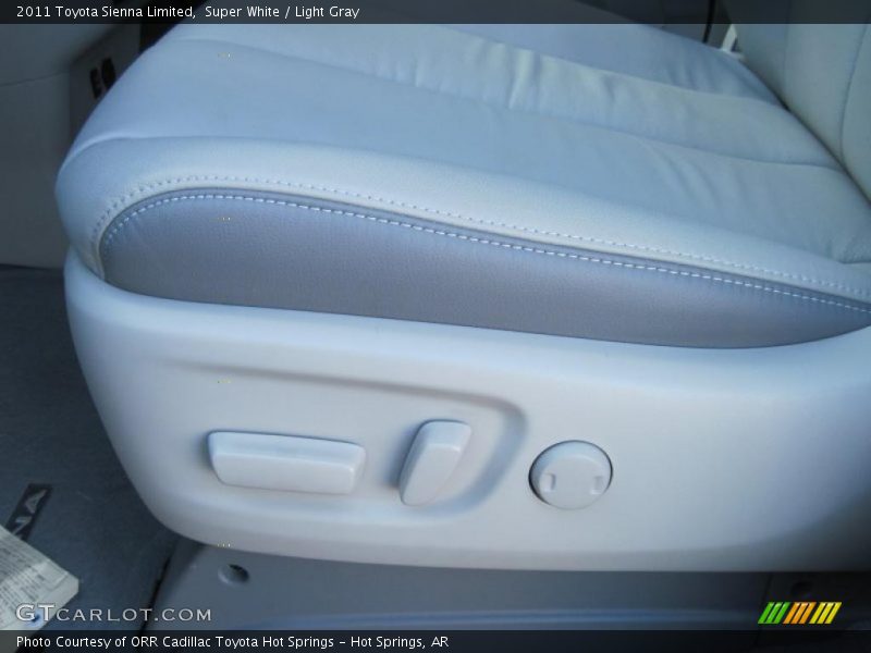 Super White / Light Gray 2011 Toyota Sienna Limited