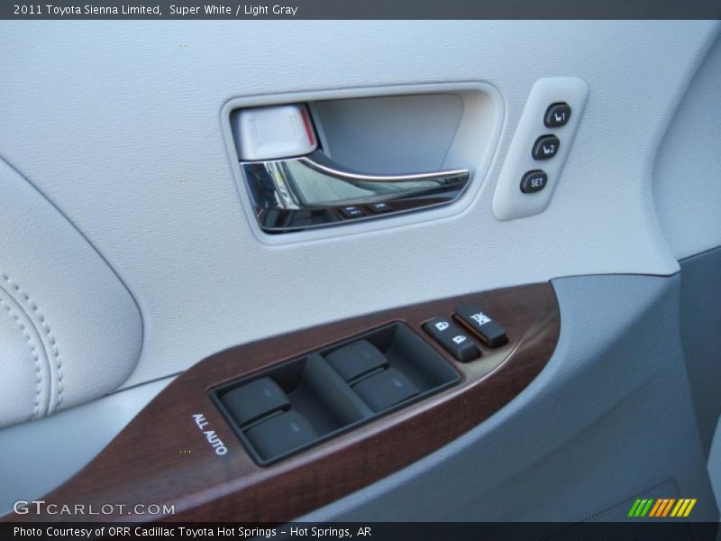Super White / Light Gray 2011 Toyota Sienna Limited