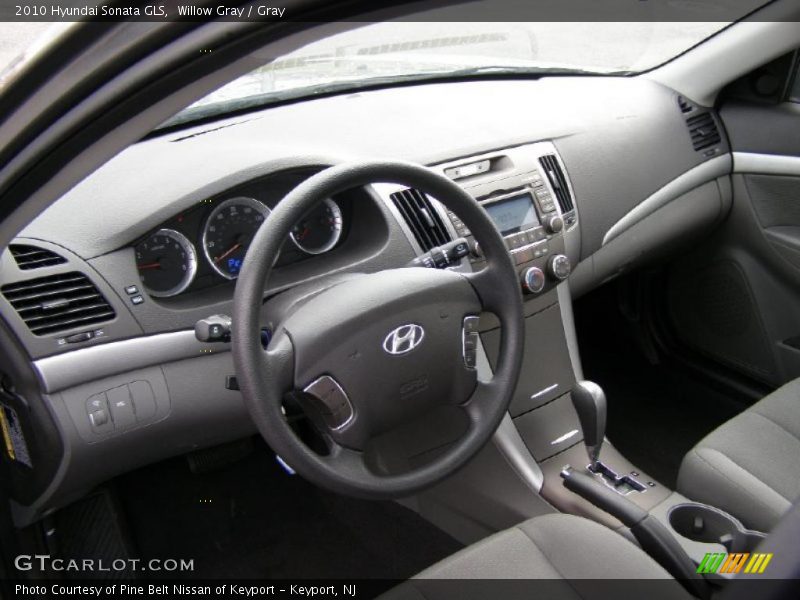 Willow Gray / Gray 2010 Hyundai Sonata GLS