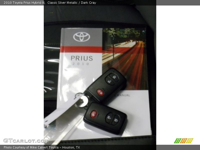 Classic Silver Metallic / Dark Gray 2010 Toyota Prius Hybrid III