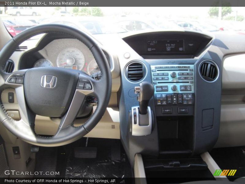 Dashboard of 2011 Pilot EX-L