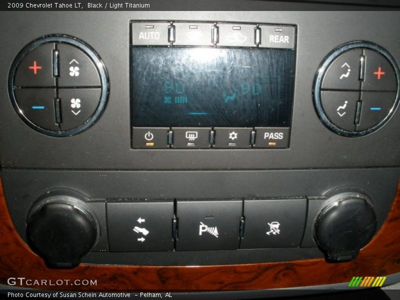 Black / Light Titanium 2009 Chevrolet Tahoe LT