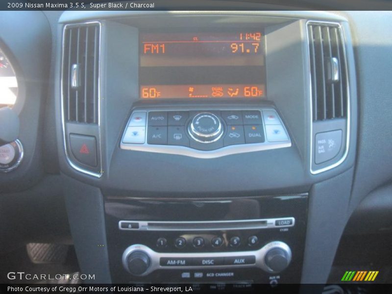 Super Black / Charcoal 2009 Nissan Maxima 3.5 S