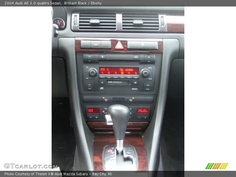 Brilliant Black / Ebony 2004 Audi A6 3.0 quattro Sedan
