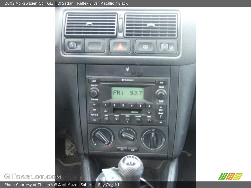 Reflex Silver Metallic / Black 2002 Volkswagen Golf GLS TDI Sedan