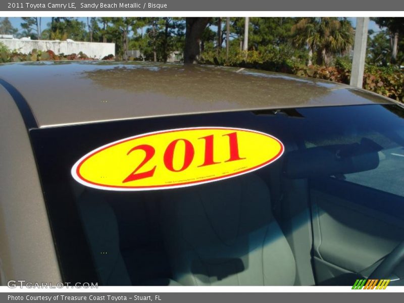 Sandy Beach Metallic / Bisque 2011 Toyota Camry LE