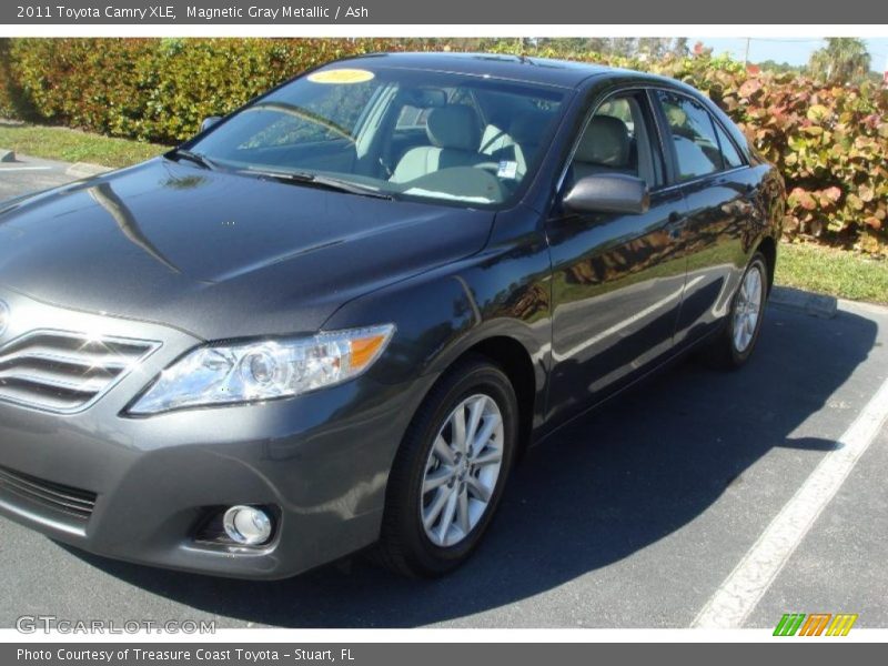 Magnetic Gray Metallic / Ash 2011 Toyota Camry XLE