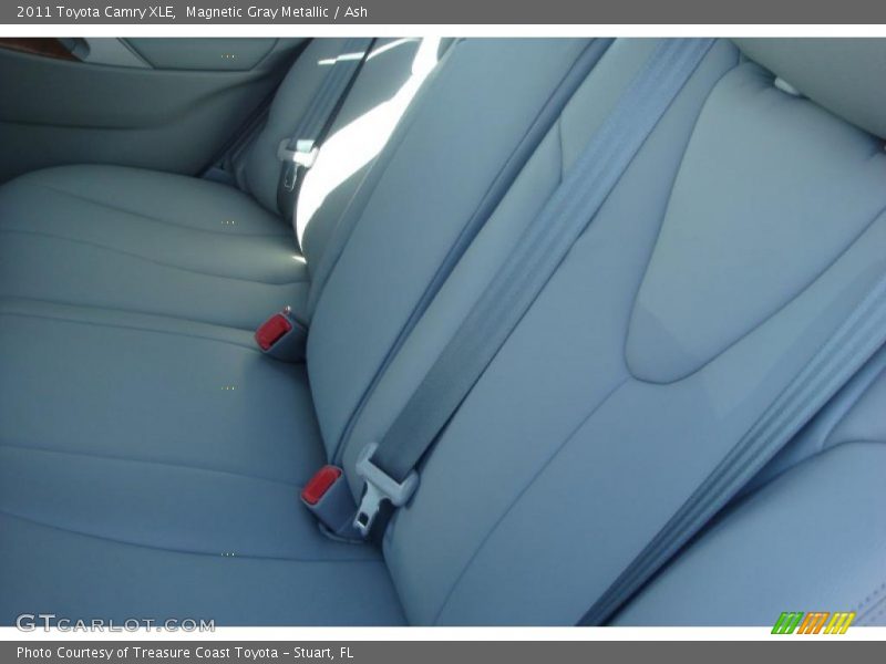 Magnetic Gray Metallic / Ash 2011 Toyota Camry XLE
