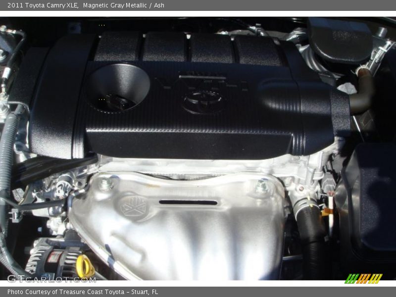 Magnetic Gray Metallic / Ash 2011 Toyota Camry XLE