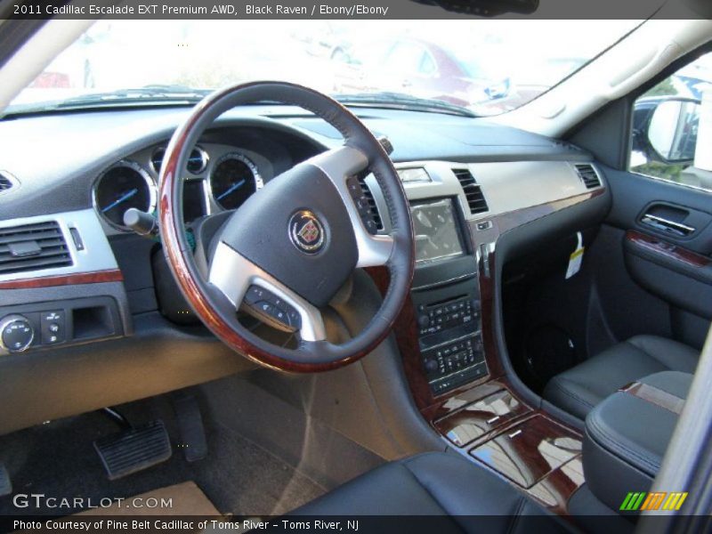 Front 3/4 View of 2011 Escalade EXT Premium AWD