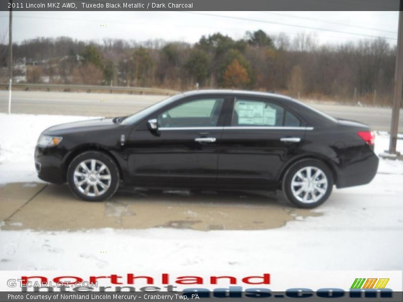 Tuxedo Black Metallic / Dark Charcoal 2011 Lincoln MKZ AWD