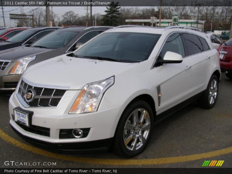 Platinum Ice Tricoat / Ebony/Titanium 2011 Cadillac SRX FWD