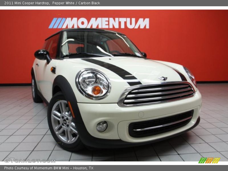 Pepper White / Carbon Black 2011 Mini Cooper Hardtop
