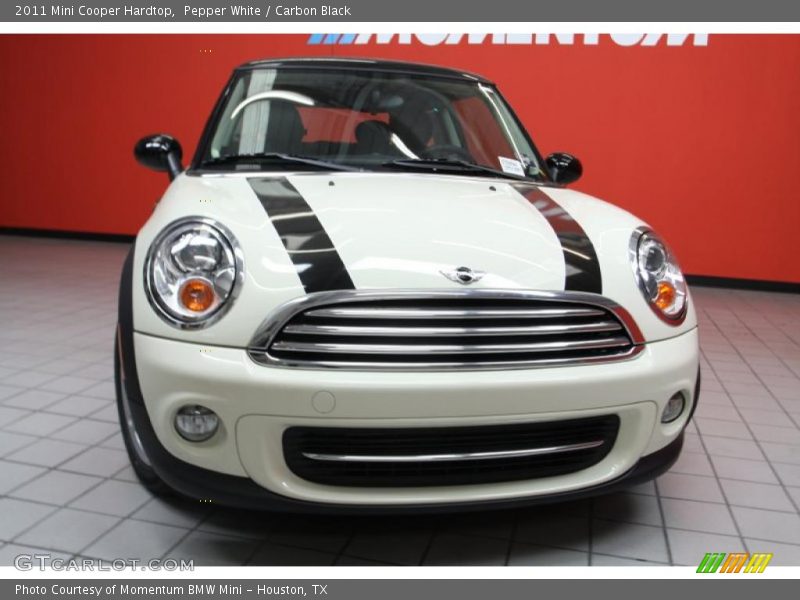 Pepper White / Carbon Black 2011 Mini Cooper Hardtop