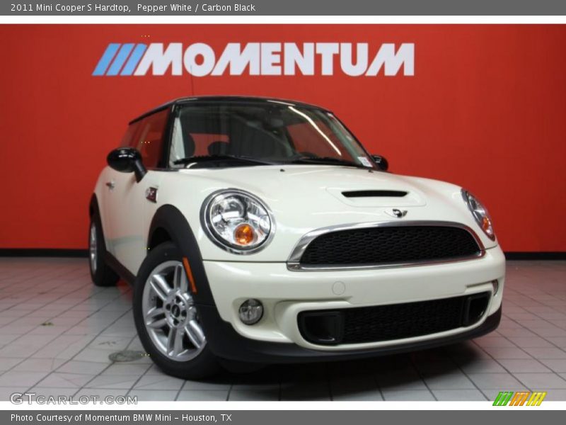 Pepper White / Carbon Black 2011 Mini Cooper S Hardtop