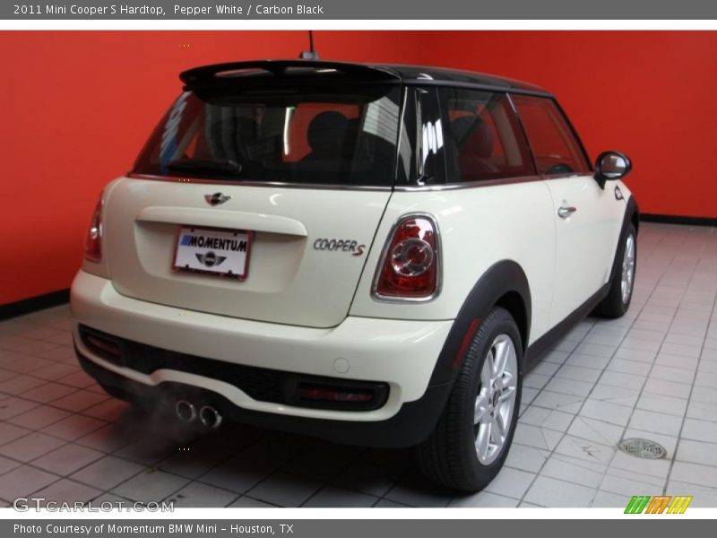 Pepper White / Carbon Black 2011 Mini Cooper S Hardtop