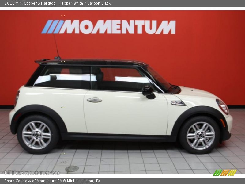 Pepper White / Carbon Black 2011 Mini Cooper S Hardtop