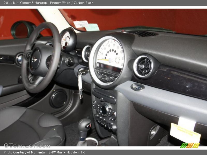 Pepper White / Carbon Black 2011 Mini Cooper S Hardtop
