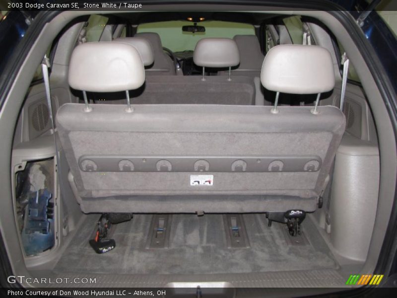 Stone White / Taupe 2003 Dodge Caravan SE