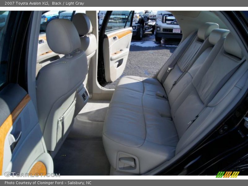 Black / Light Gray 2007 Toyota Avalon XLS