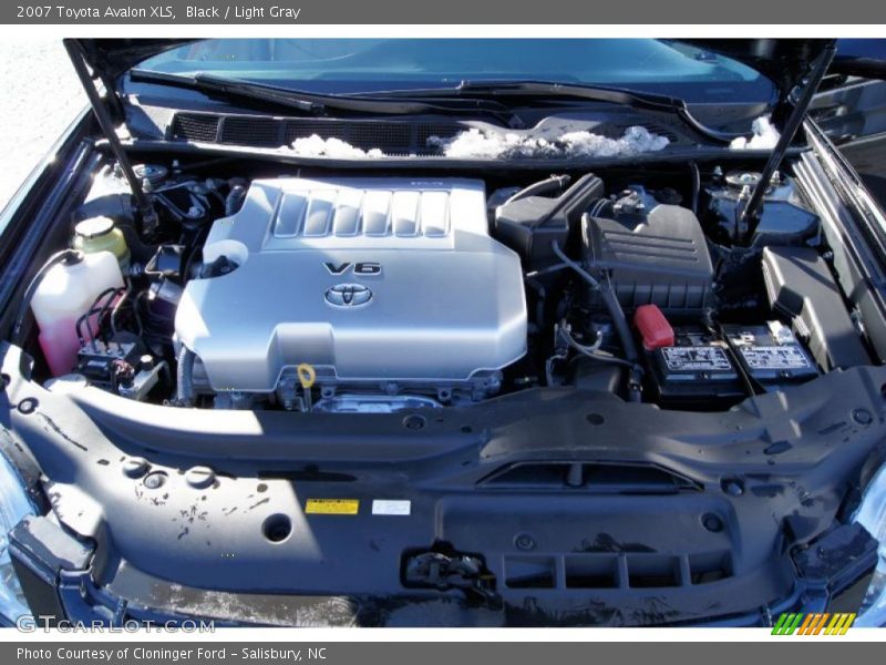 Black / Light Gray 2007 Toyota Avalon XLS