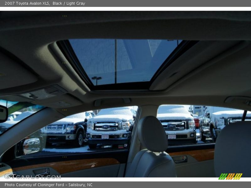 Black / Light Gray 2007 Toyota Avalon XLS