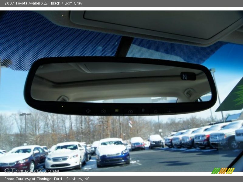 Black / Light Gray 2007 Toyota Avalon XLS