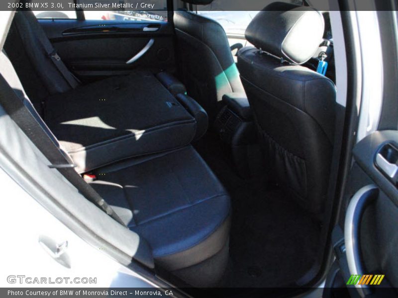 Titanium Silver Metallic / Grey 2002 BMW X5 3.0i