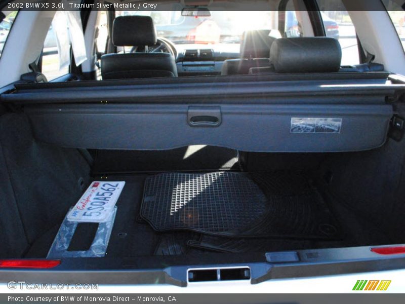 Titanium Silver Metallic / Grey 2002 BMW X5 3.0i