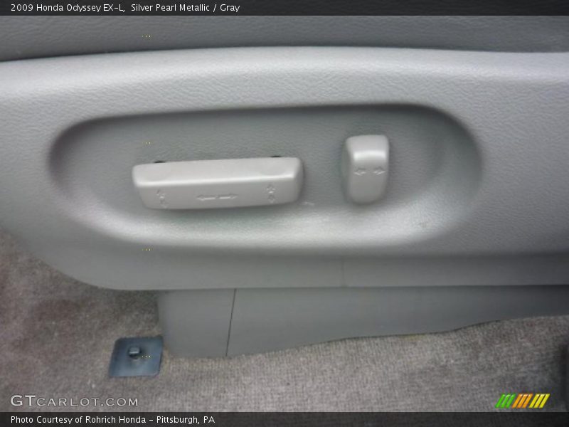 Silver Pearl Metallic / Gray 2009 Honda Odyssey EX-L