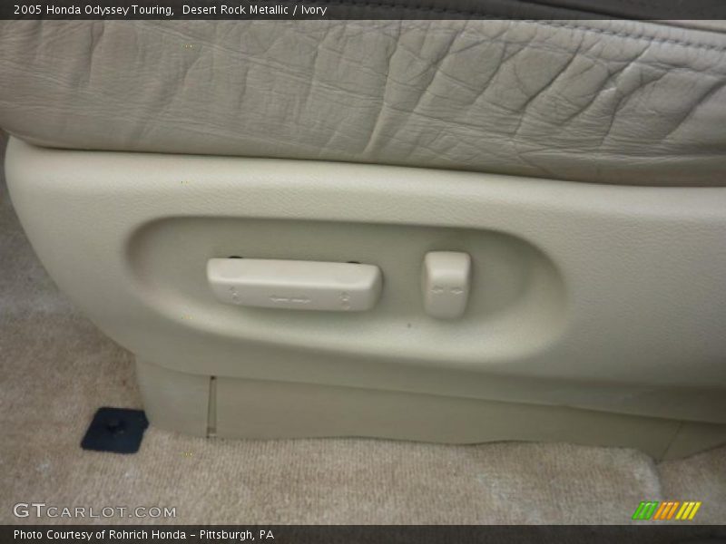 Desert Rock Metallic / Ivory 2005 Honda Odyssey Touring