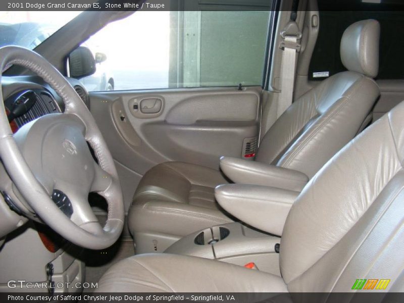 Stone White / Taupe 2001 Dodge Grand Caravan ES