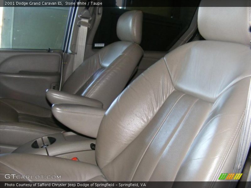 Stone White / Taupe 2001 Dodge Grand Caravan ES
