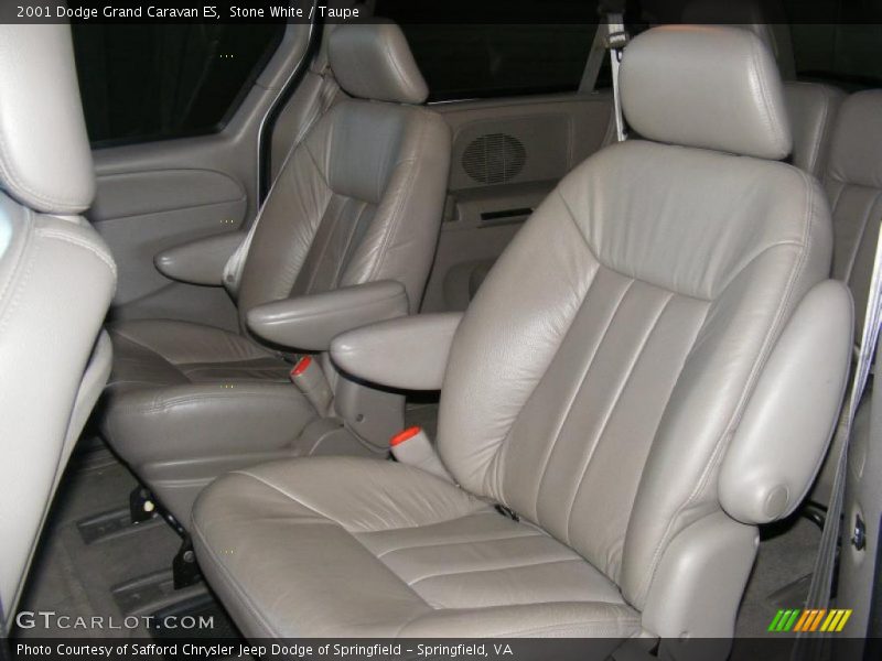 Stone White / Taupe 2001 Dodge Grand Caravan ES