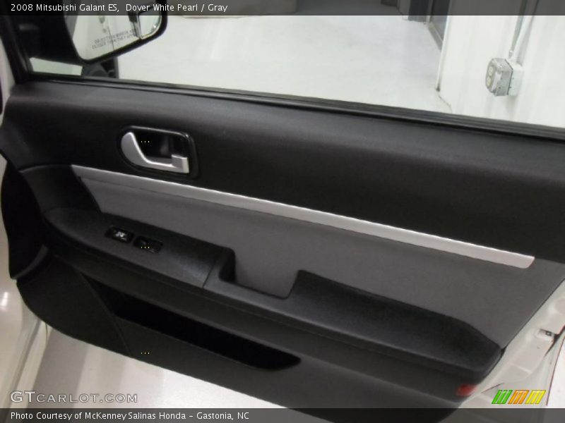 Dover White Pearl / Gray 2008 Mitsubishi Galant ES