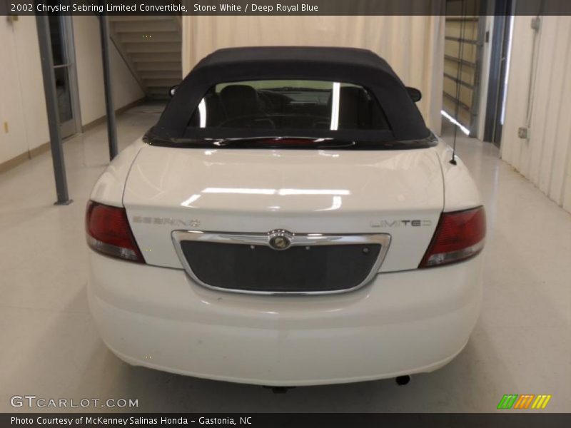 Stone White / Deep Royal Blue 2002 Chrysler Sebring Limited Convertible
