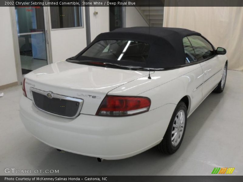 Stone White / Deep Royal Blue 2002 Chrysler Sebring Limited Convertible