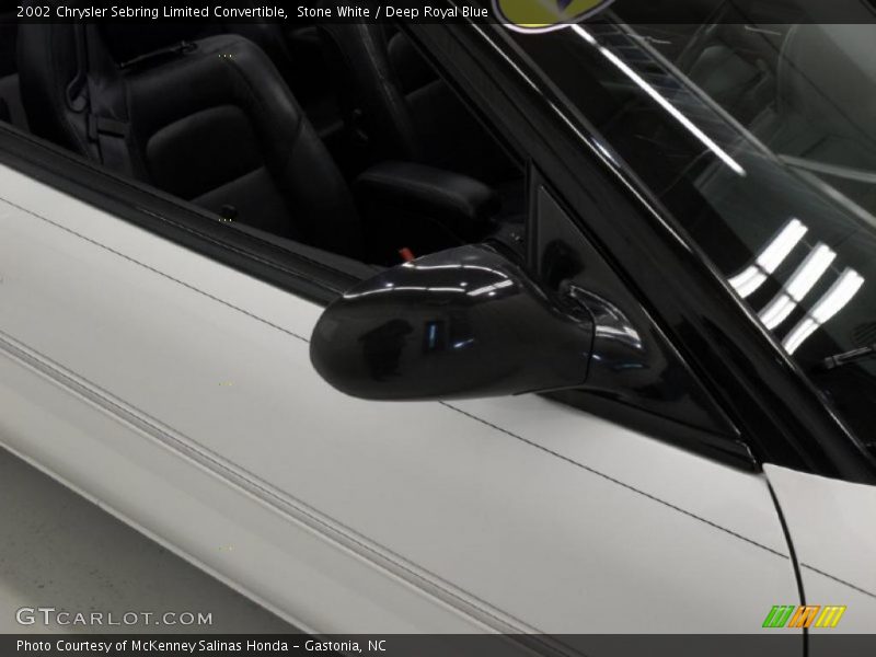 Stone White / Deep Royal Blue 2002 Chrysler Sebring Limited Convertible